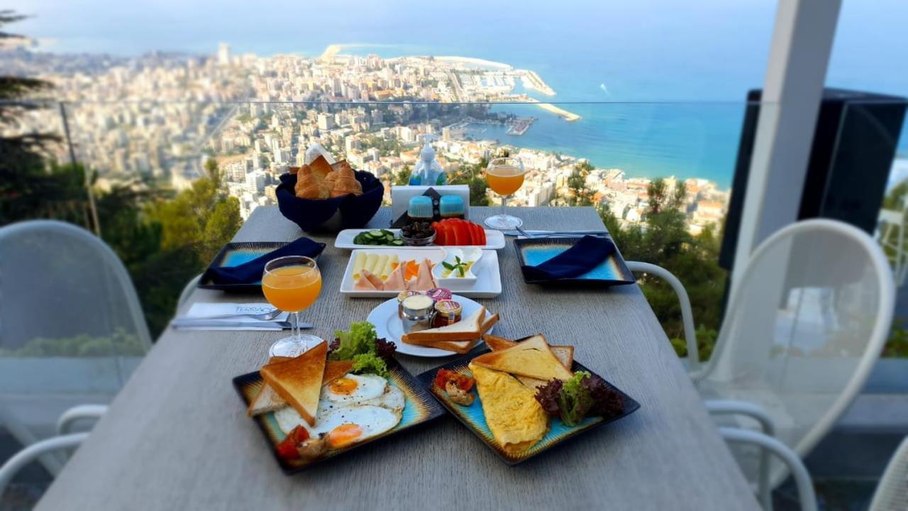 Bay Lodge Boutique Hotel Джуния Экстерьер фото