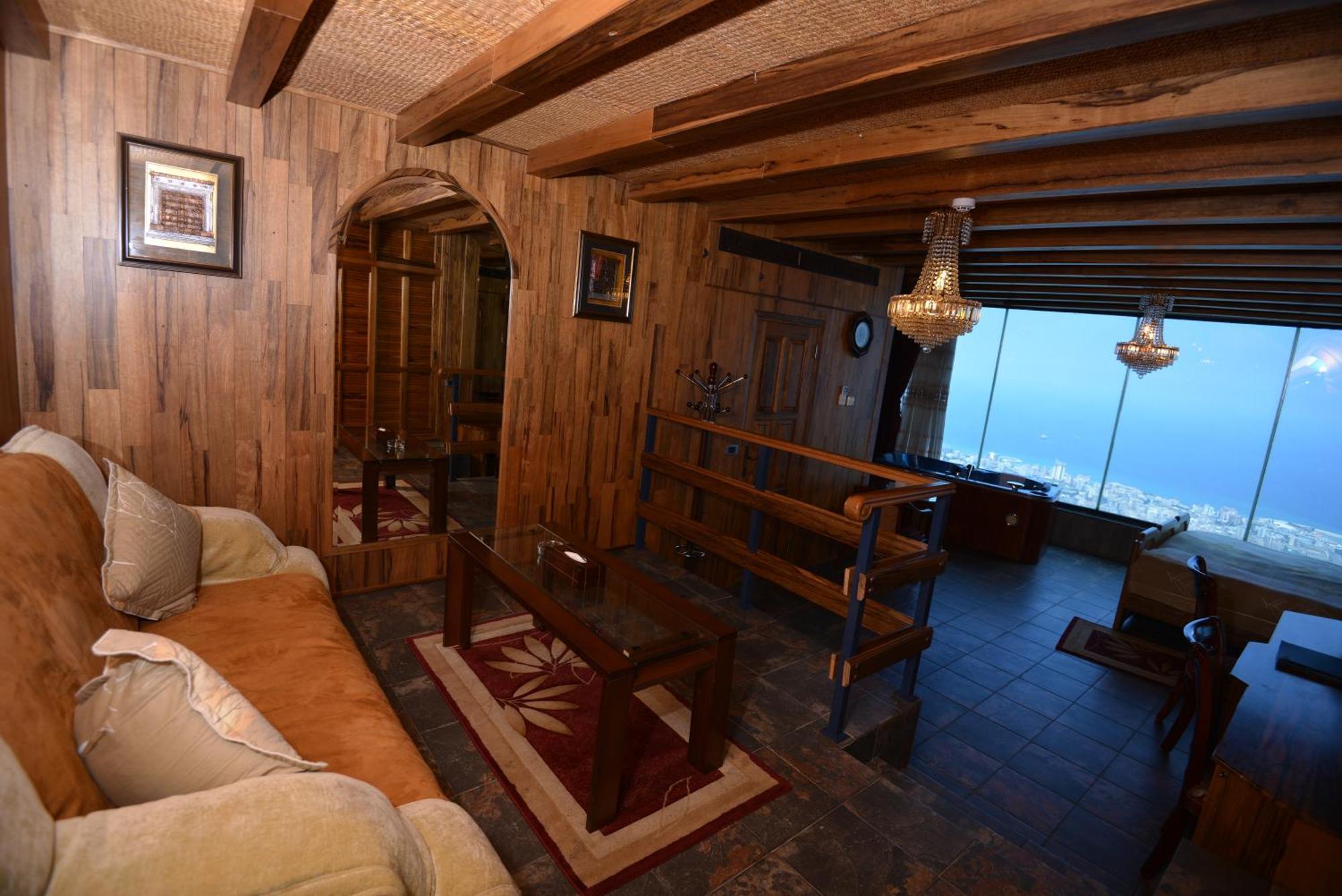 Bay Lodge Boutique Hotel Джуния Экстерьер фото