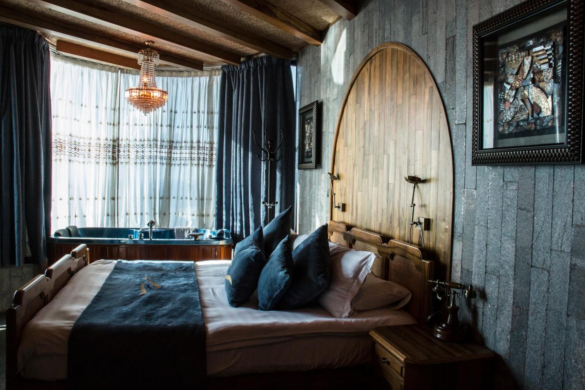 Bay Lodge Boutique Hotel Джуния Экстерьер фото