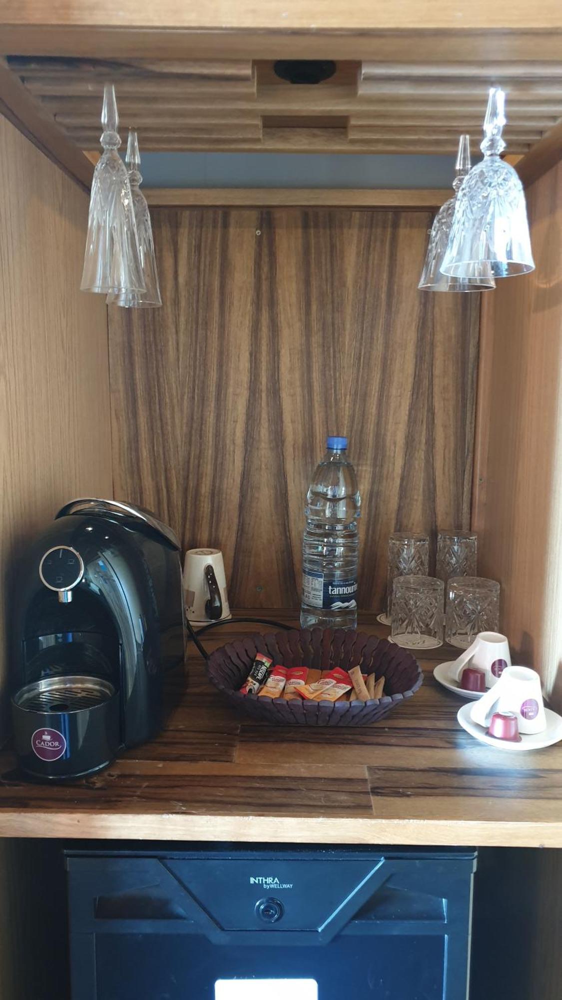 Bay Lodge Boutique Hotel Джуния Экстерьер фото