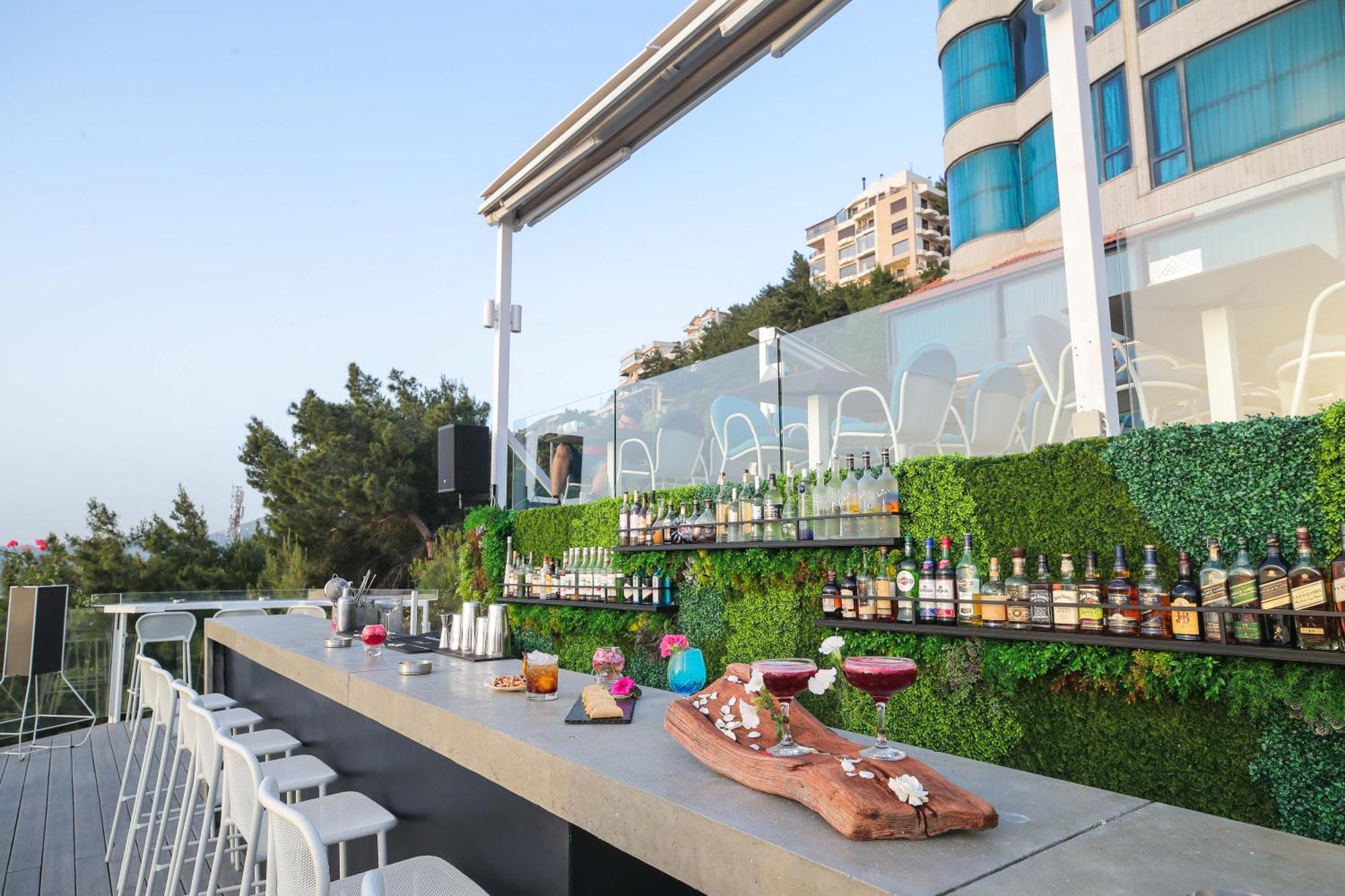 Bay Lodge Boutique Hotel Джуния Экстерьер фото