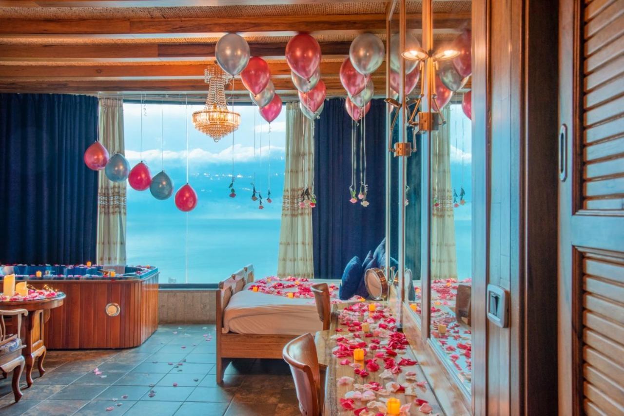 Bay Lodge Boutique Hotel Джуния Экстерьер фото