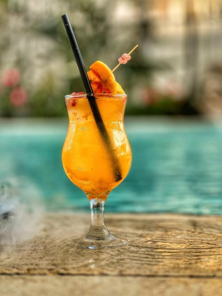 Bay Lodge Boutique Hotel Джуния Экстерьер фото