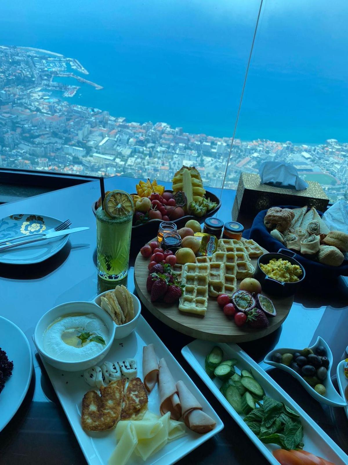 Bay Lodge Boutique Hotel Джуния Экстерьер фото